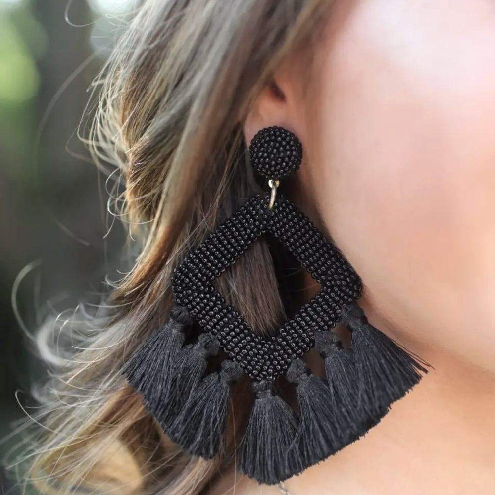 Ellie Fringe Earrings-Black